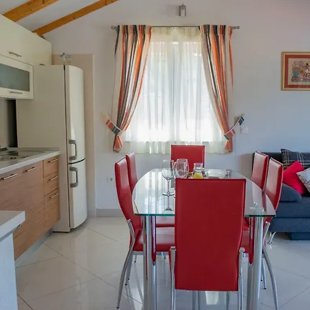 Linda Apartment