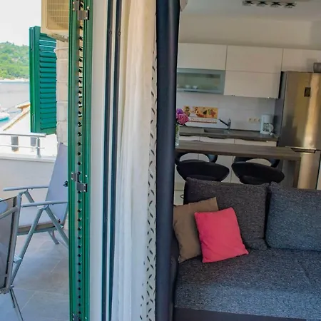 Apartment Linda Stomorska